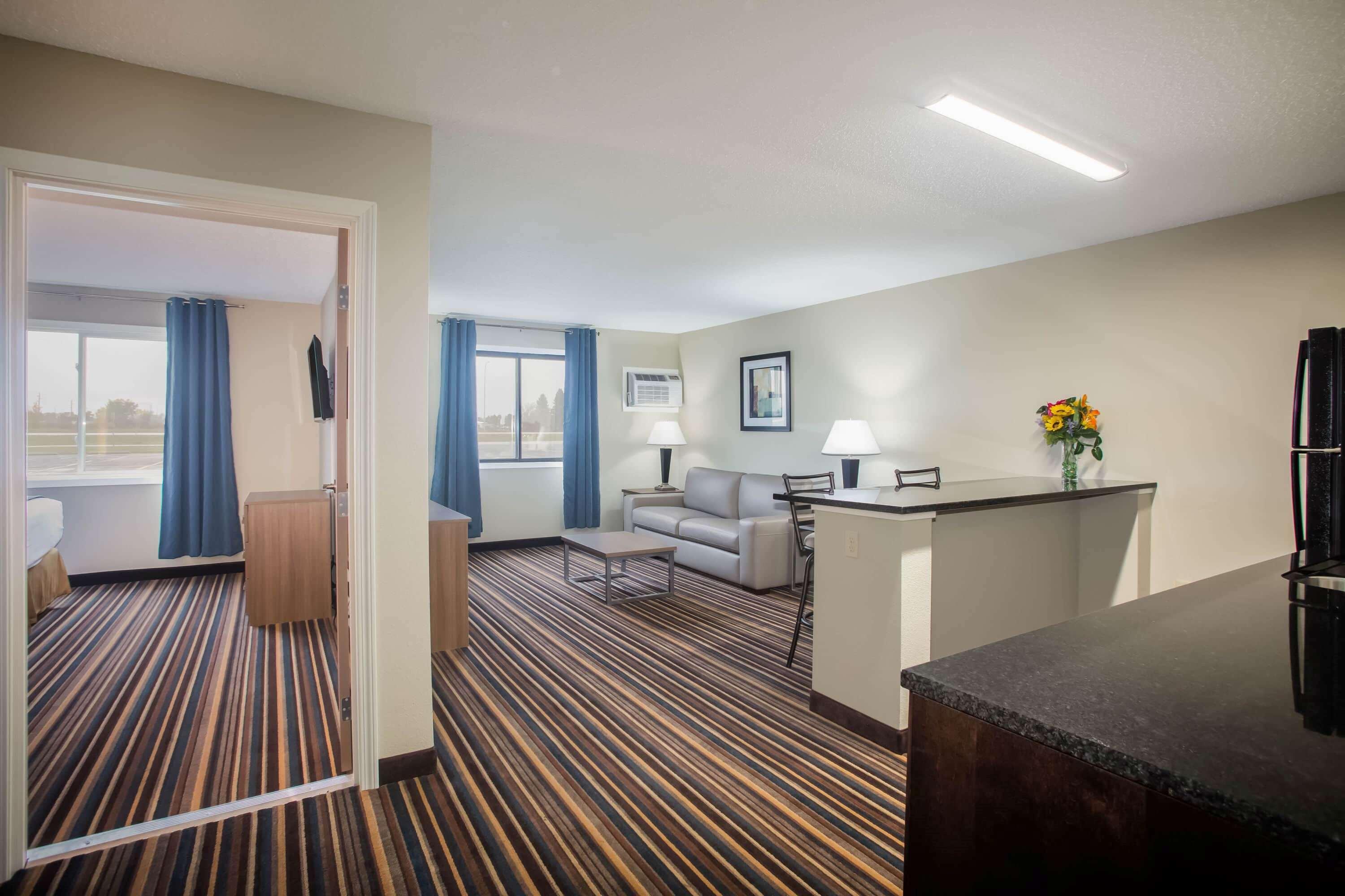 Travelodge By Wyndham Wahpeton Экстерьер фото