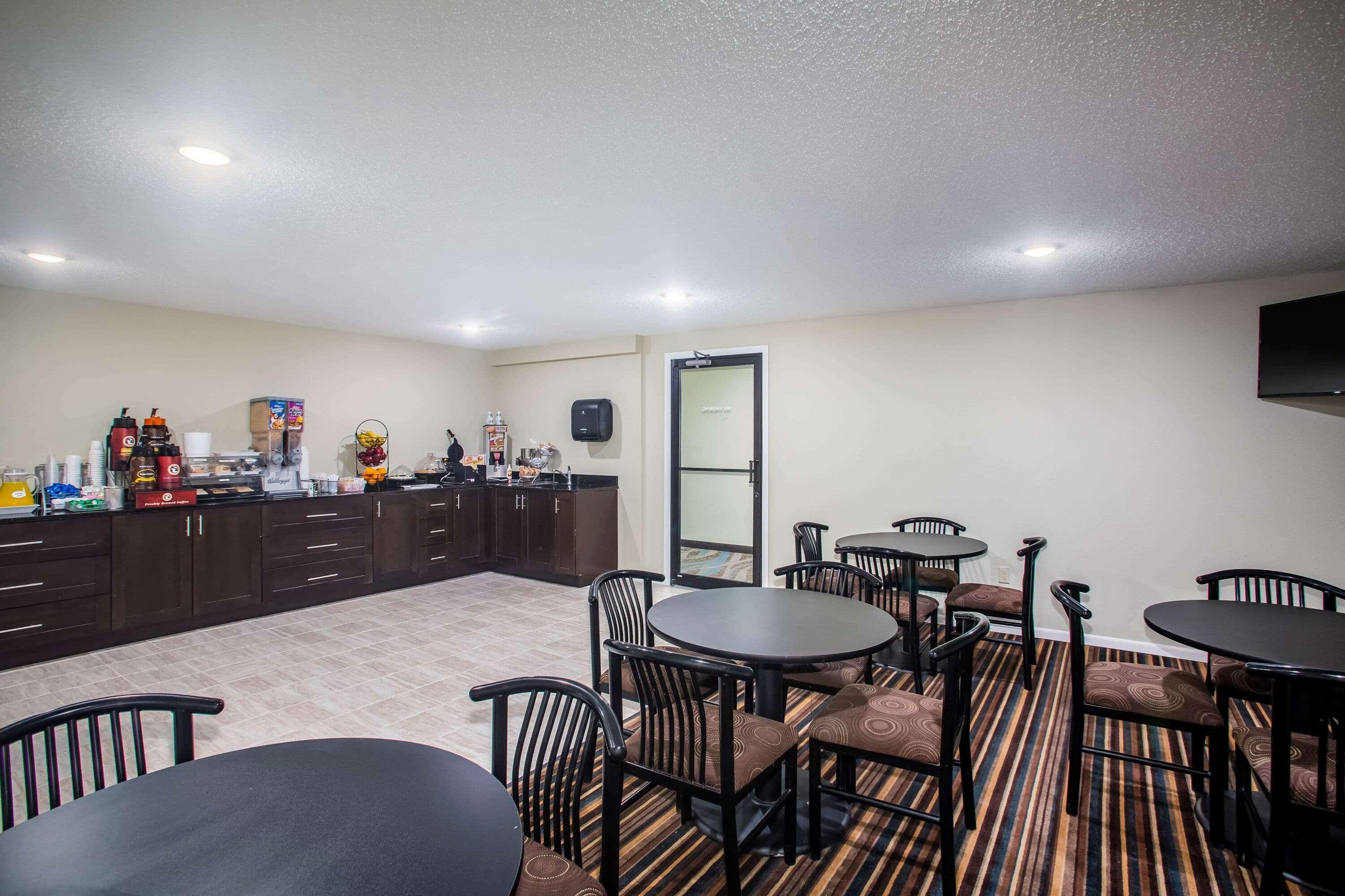 Travelodge By Wyndham Wahpeton Экстерьер фото